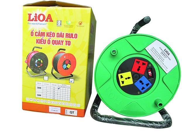 Ổ cắm kéo dài quay tay Lioa QT20-2-15A - Image 1