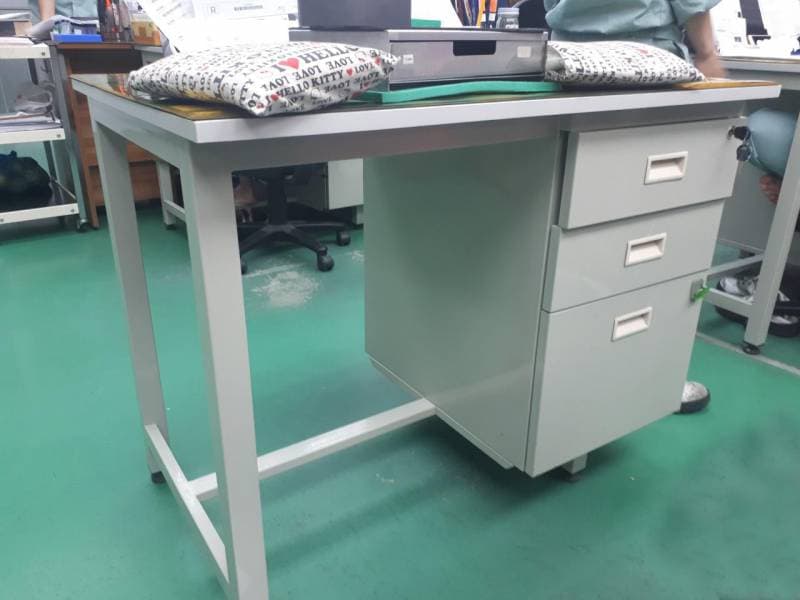 Bàn thao tác hộc liền cố định BHL2000S-TC